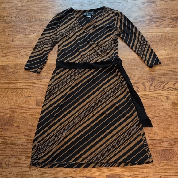 Studio Connection - Vintage Made In USA Striped Black and Brown Wrap Dress - Picture 1 of 5